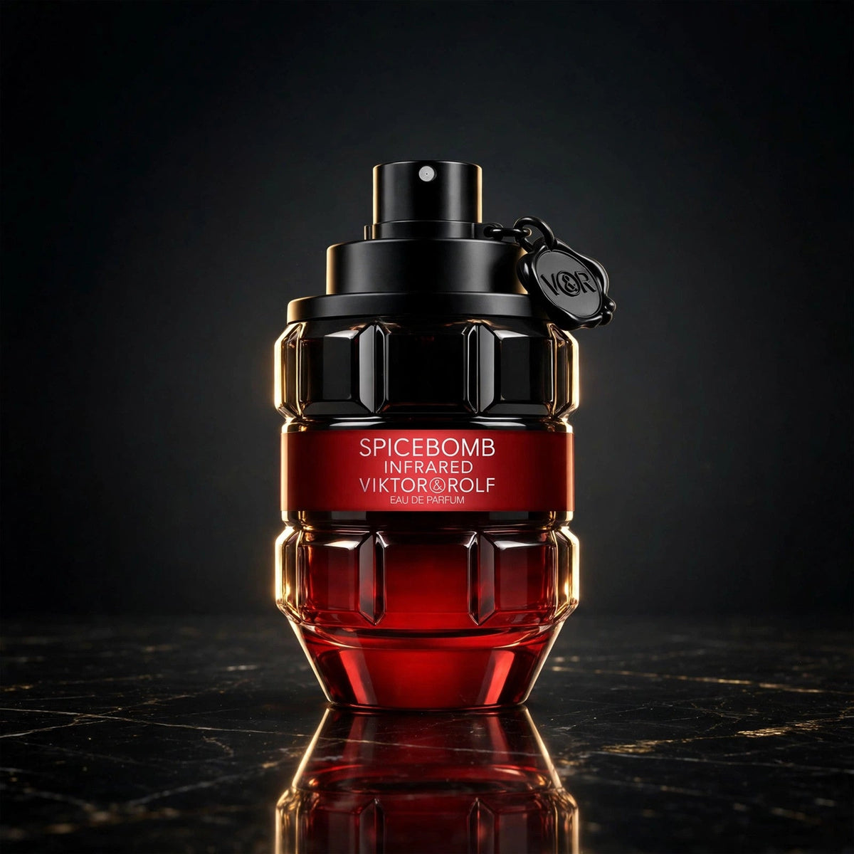 Viktor & Rolf Spicebomb Infrared EDP 90ml - lifestyle 1