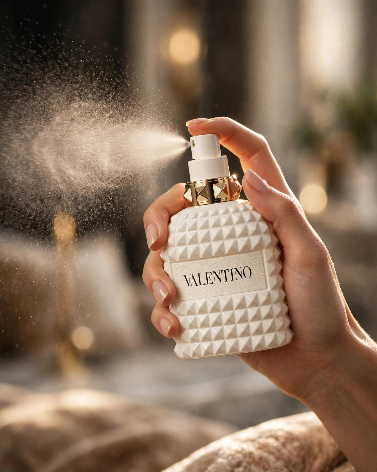 NEW VALENTINO UOMO BORN IN ROMA IVORY EDT . 100ml - lifestyle 4