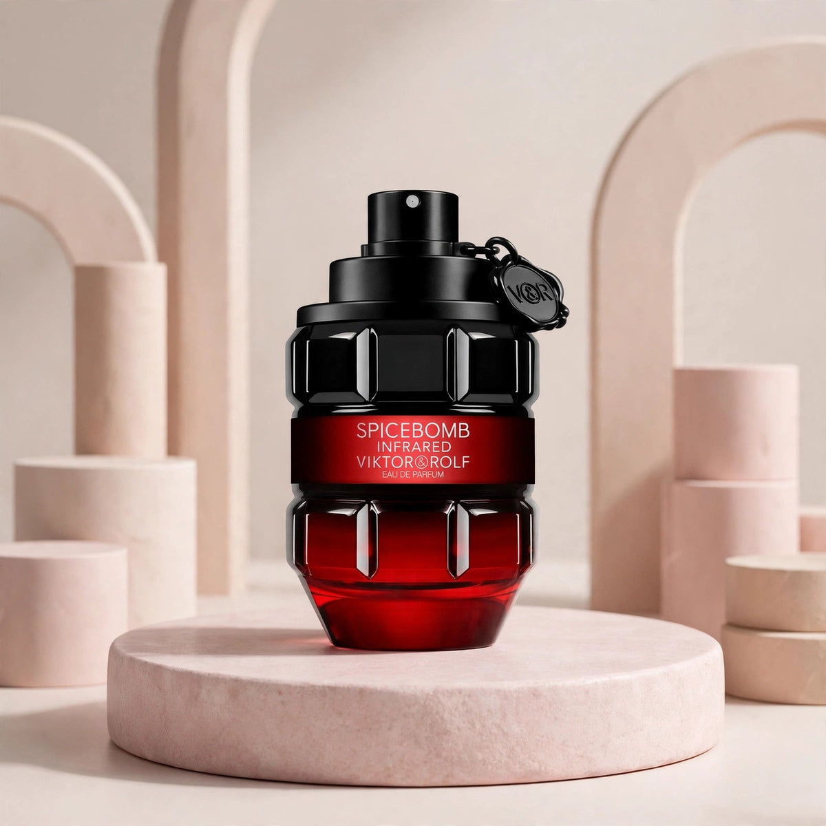 Viktor & Rolf Spicebomb Infrared EDP 90ml - lifestyle 6