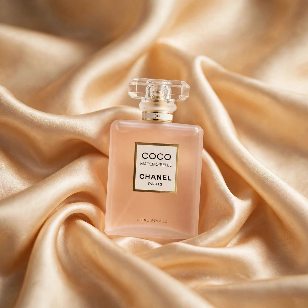Chanel Coco Mademoiselle L'Eau Privee Night EDP - lifestyle 8