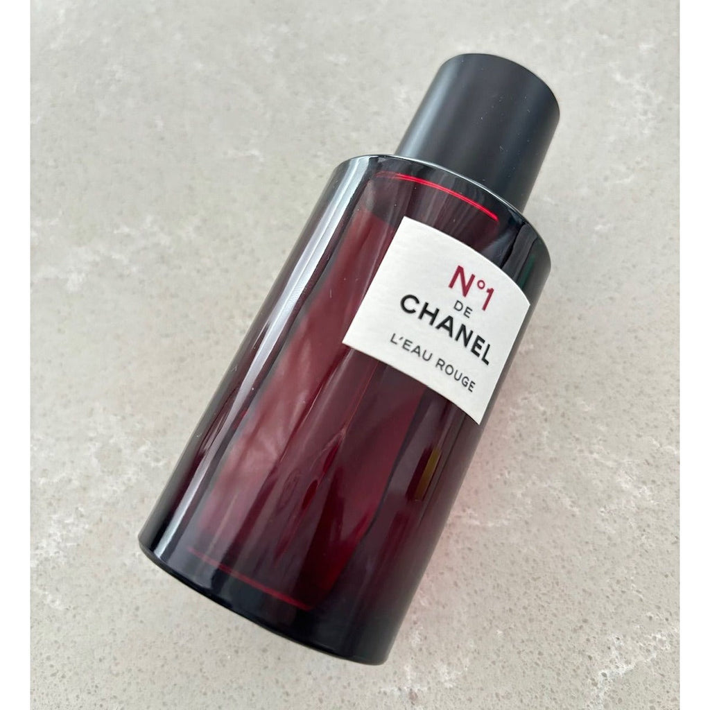 Chanel No 1 L'Eau Rouge Revitalizing Fragrance Mist EDP - view 5